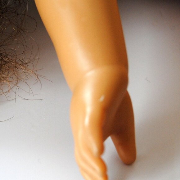 2013 American Girl Brown Wavy Hair with bangs Hazel Gray Eyes Molly? - Picture 13 of 13